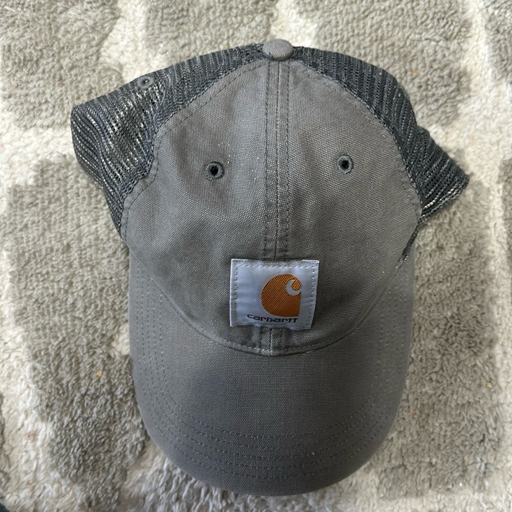 Carhartt hat